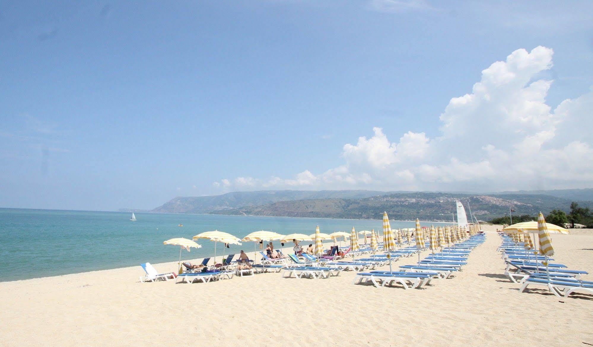 Nicotera Beach Village Esterno foto