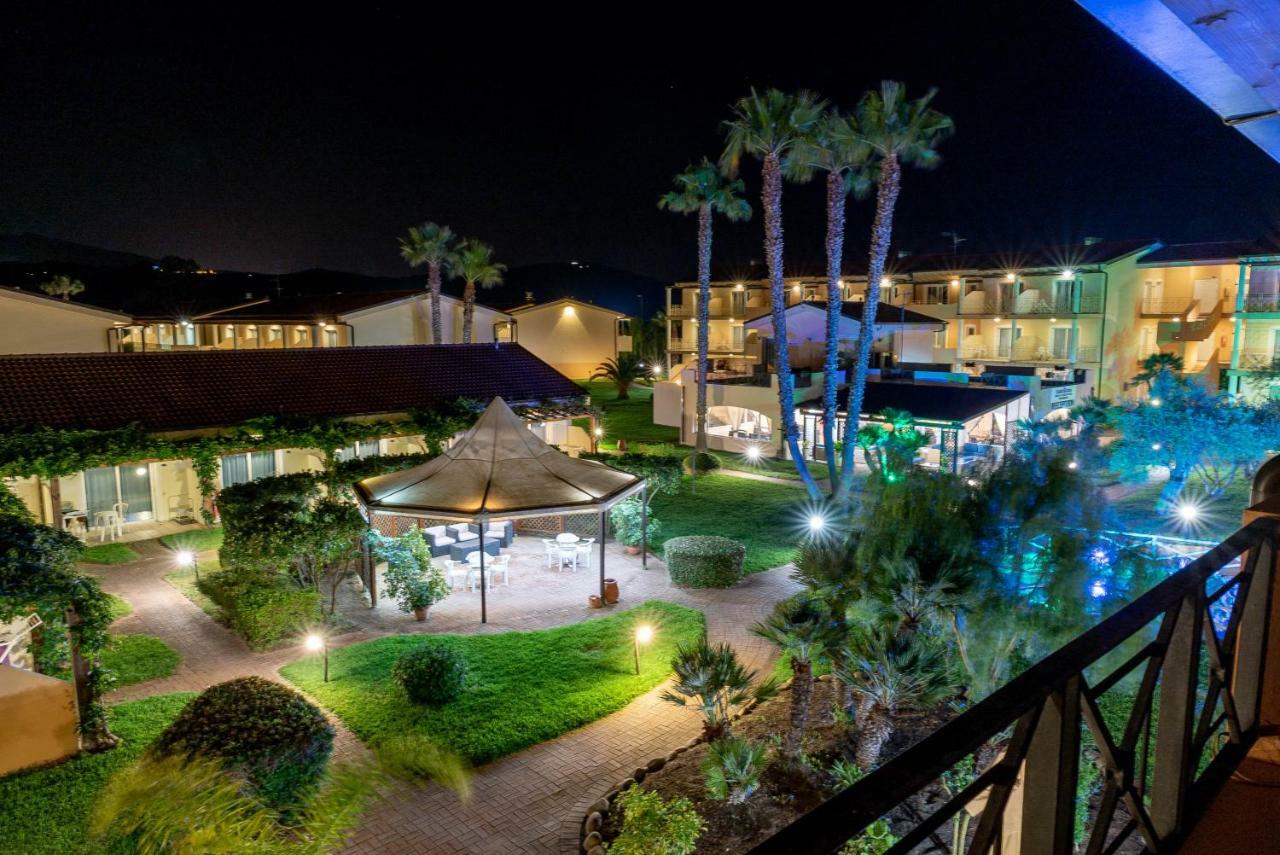 Nicotera Beach Village Esterno foto